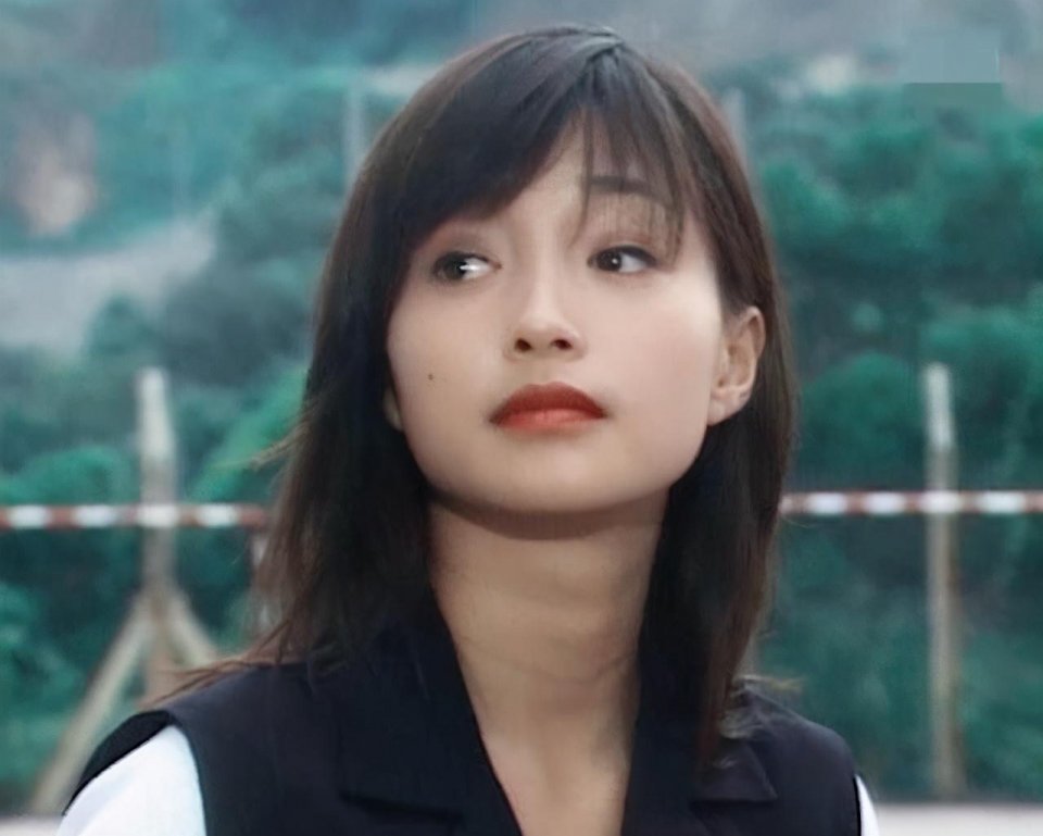 50岁李绮红国外生活并不好,自曝年纪大了接不到合适的影视角色