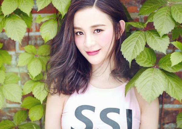 电视剧延迟3年才播出,女配角刚成顶流,女主角却已经淡出娱乐圈休闲区蓝鸢梦想 - Www.slyday.coM 电视剧延迟3年才播出,女配角刚成顶流,女主角却已经淡出娱乐圈休闲区蓝鸢梦想 - Www.slyday.coM