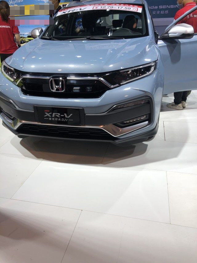 新款本田xrv青岛车展实拍,动力强劲,配置科技,不看国产车就选