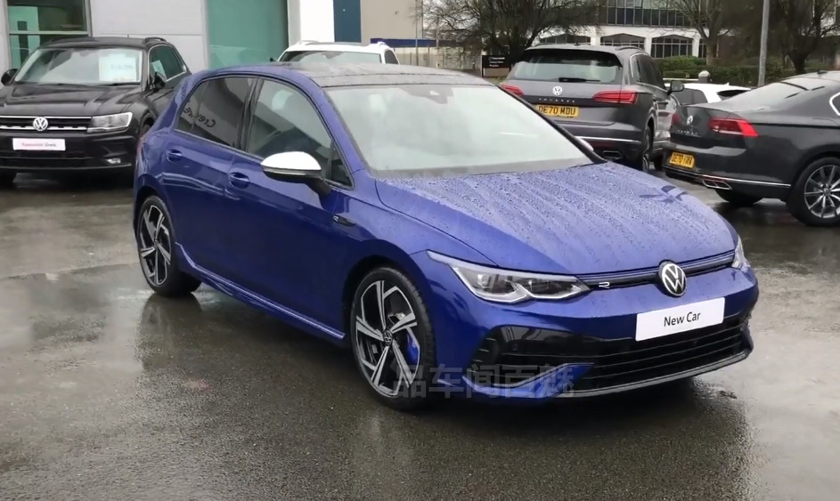 全新大众高尔夫r现身外观带"银耳" 四出排气,320马力配四驱