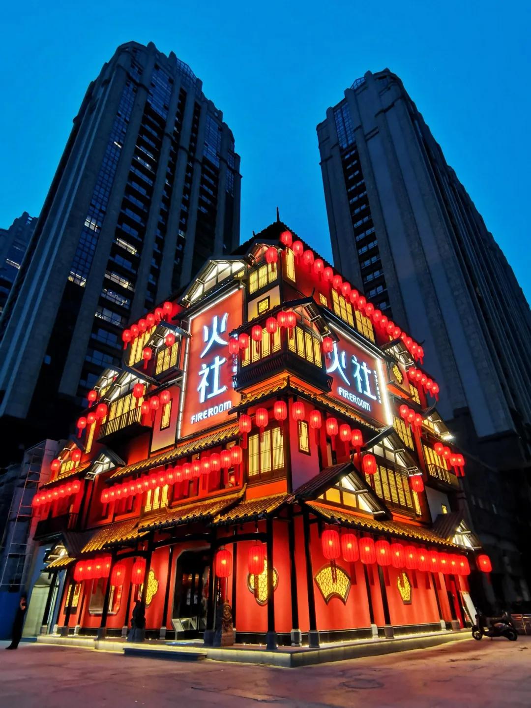 angelababy开火锅店了!在黄晓明店对面,夫妻俩抢生意