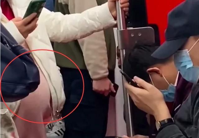 孕妇挺着大肚子快生了电视剧视频 ( 孕妇挺着大肚子的搞笑视频)