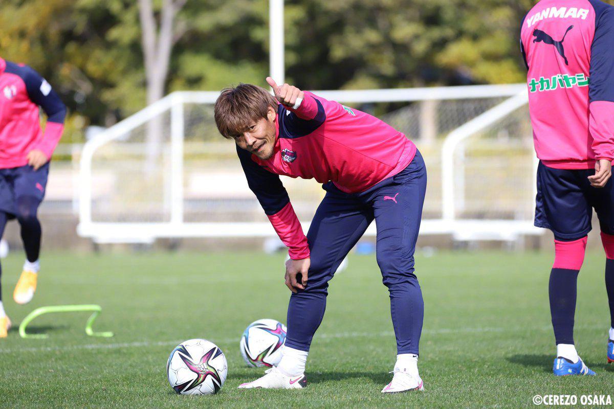 38岁老将大久保嘉人大久保嘉人不久前加盟了大阪樱花