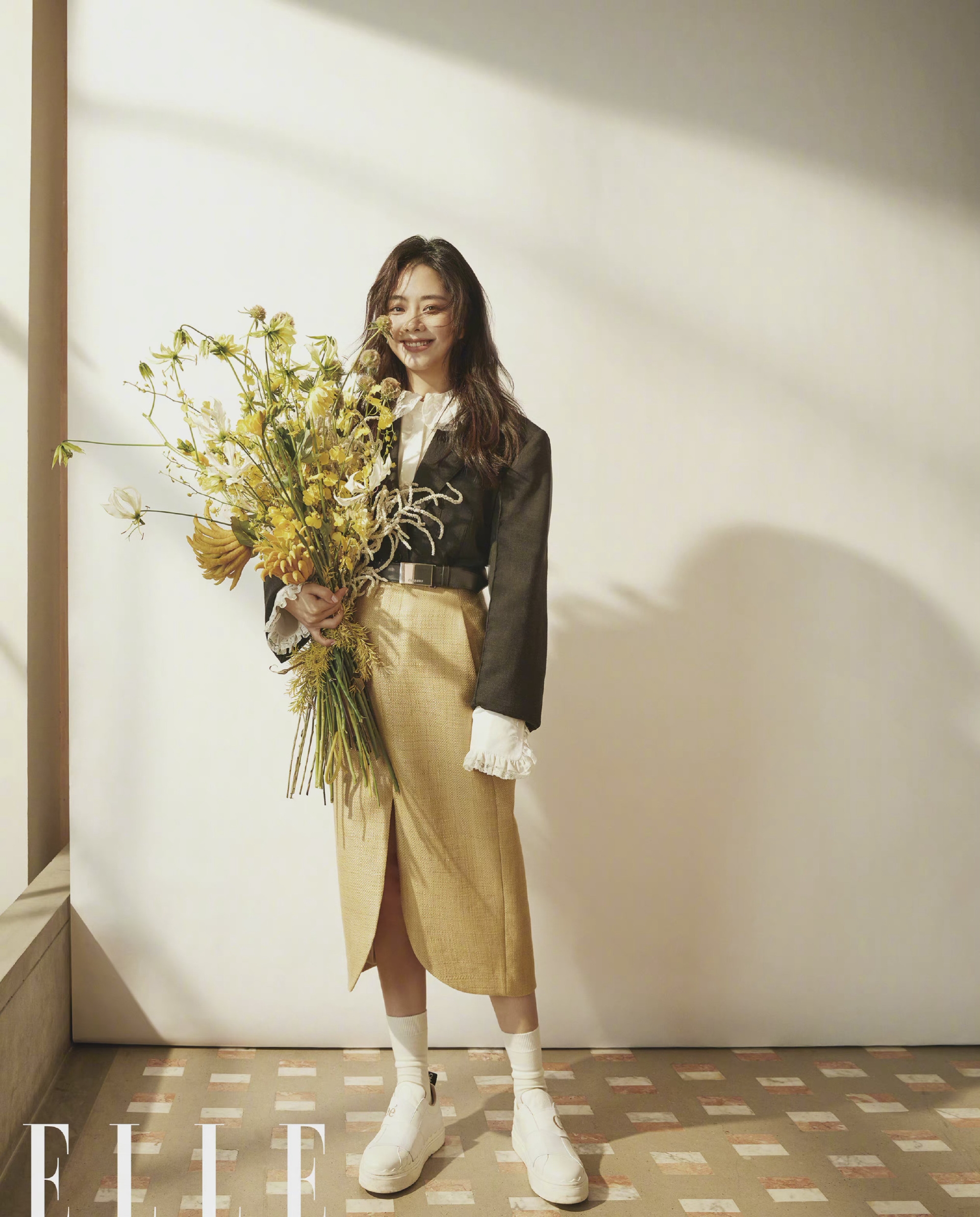 娃娃脸优势来了30岁谭松韵穿蓬松蛋糕裙嫩回18岁