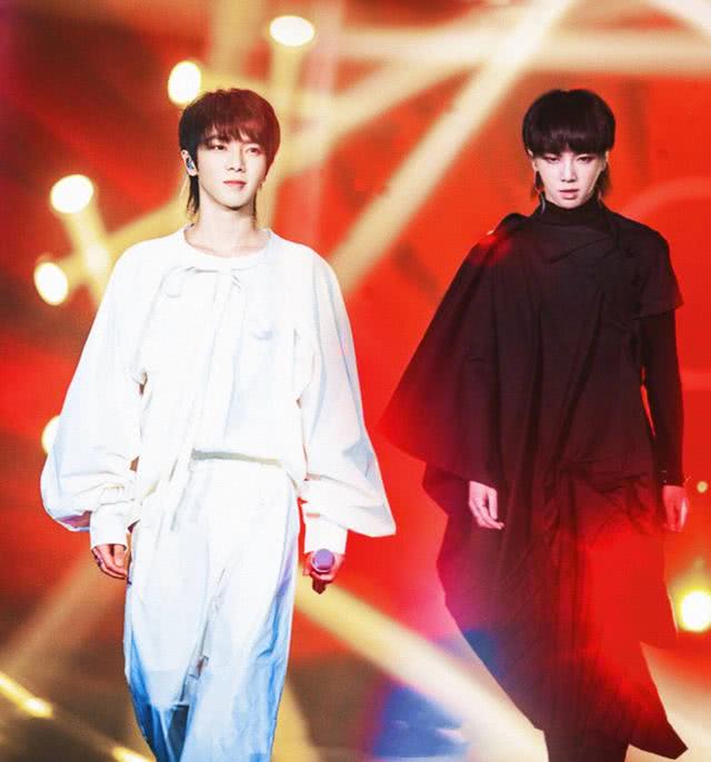 他因快男成名读大学就开百万豪车今成中国版权志龙