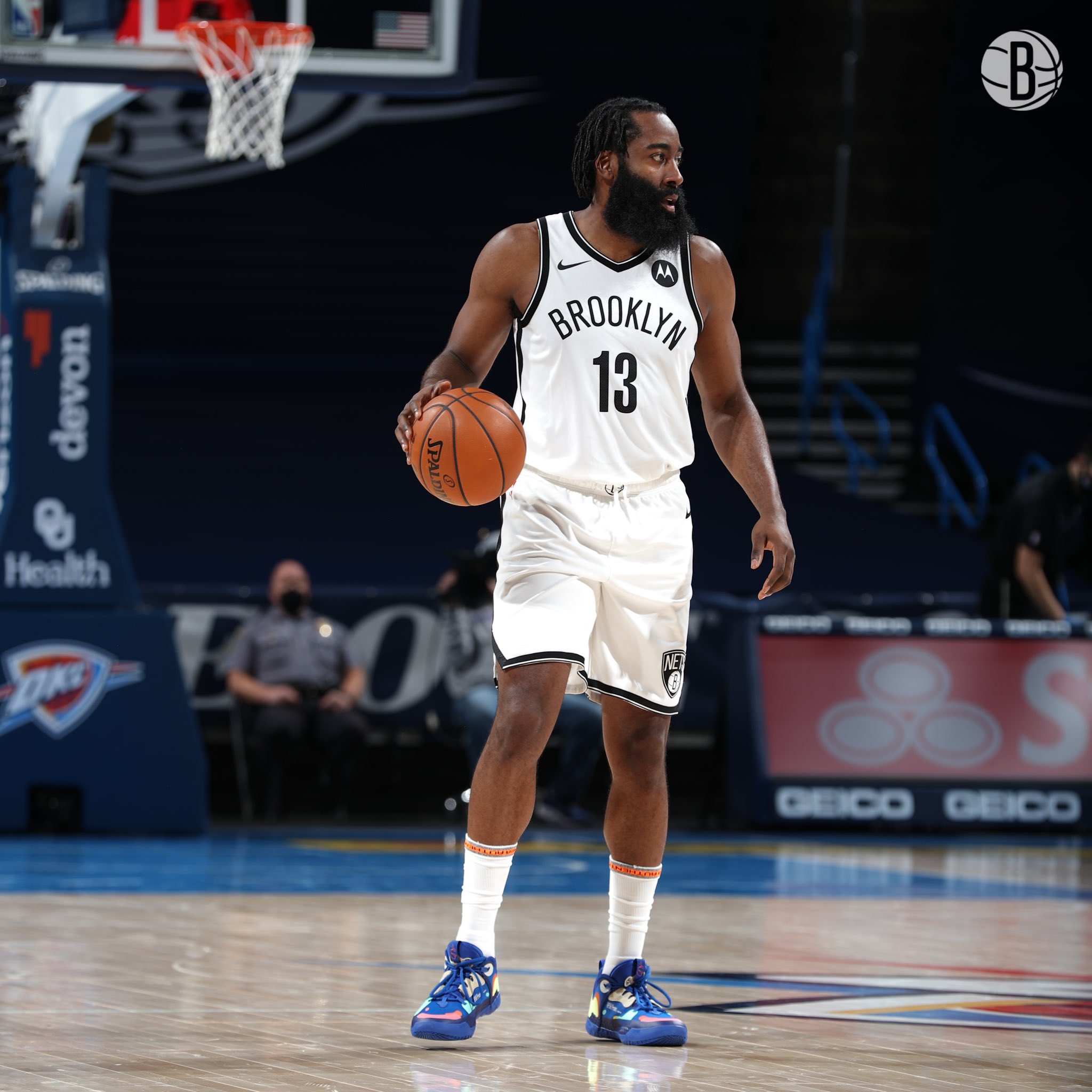 各得其所!哈登7数据上扬重返mvp 明显在篮网趋于核心化