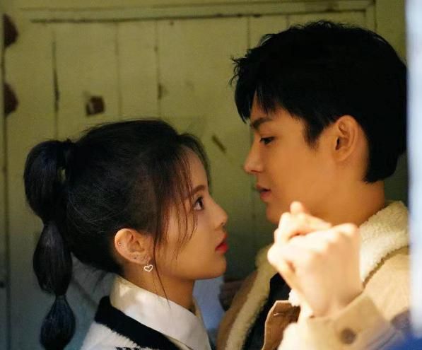 综艺要配合流量杨超越不满平行宣传范丞丞粉丝拒炒cp