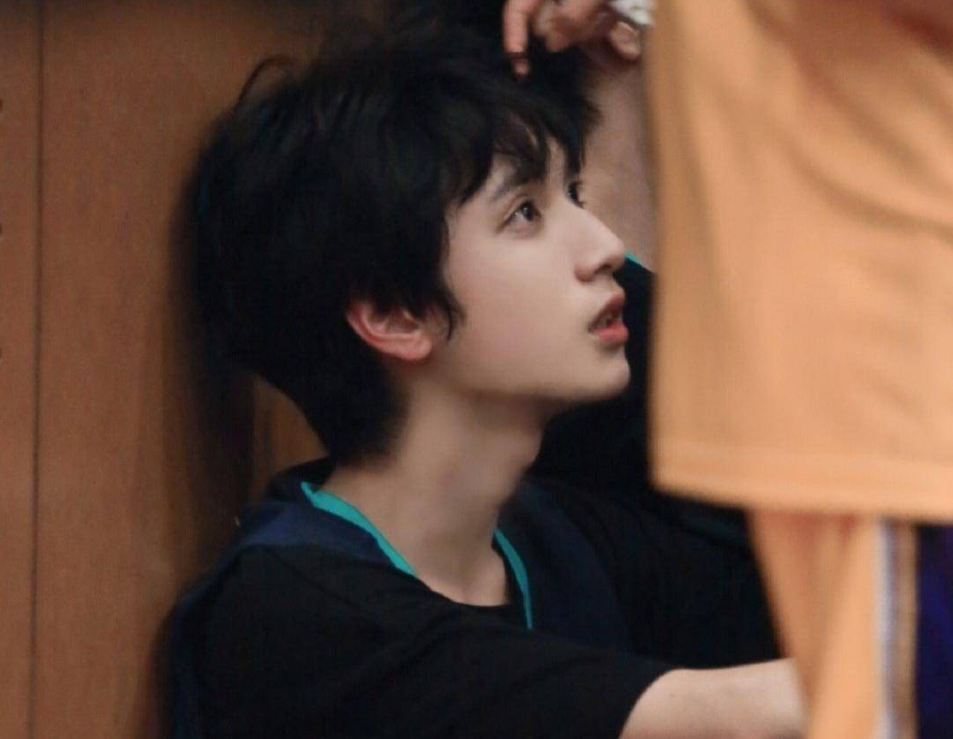 看严浩翔四次射箭真的感受到追养成系的无限快乐