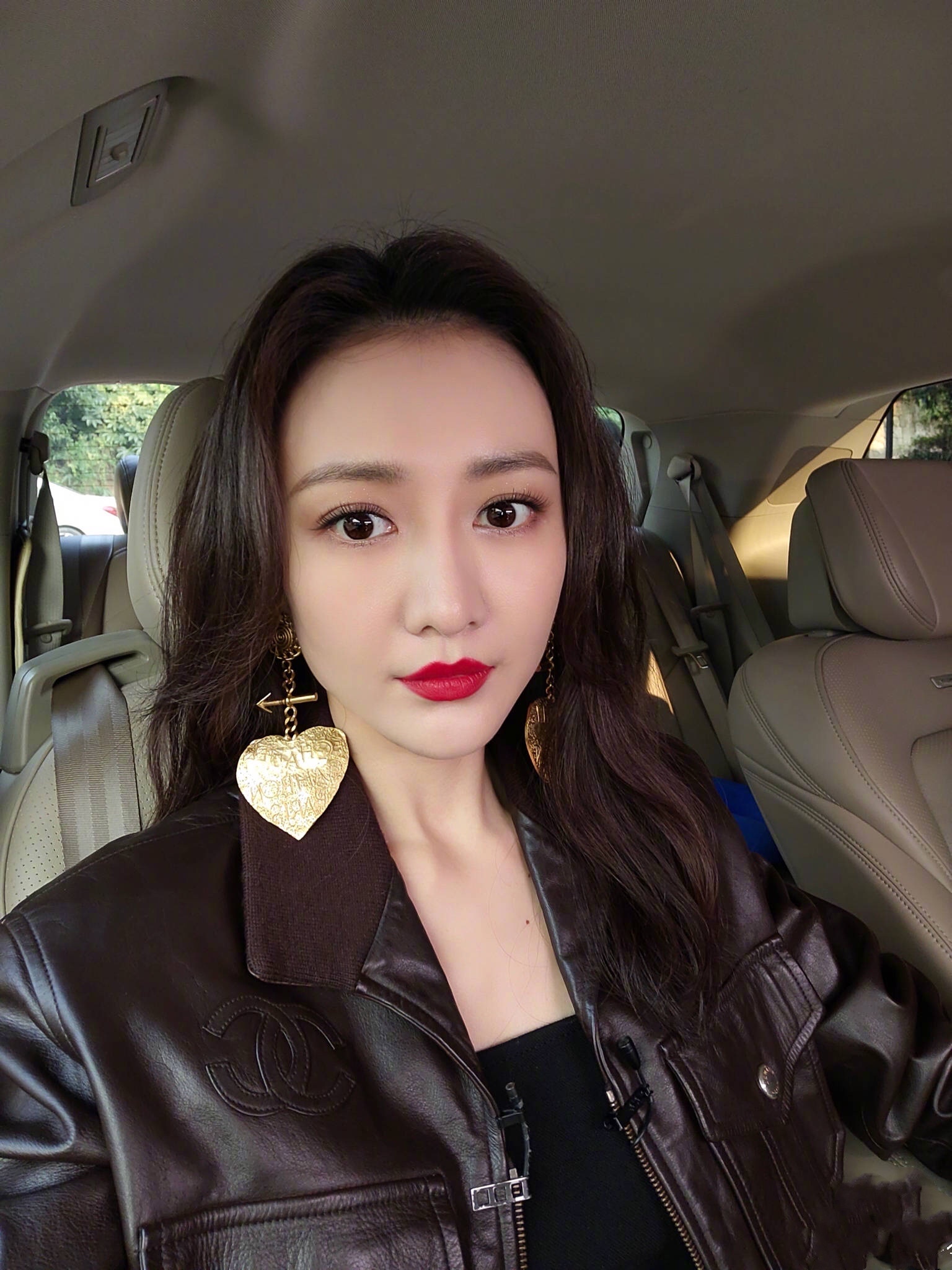 穿97年的衣服戴93年的耳环王鸥的复古风到底厉害在哪儿