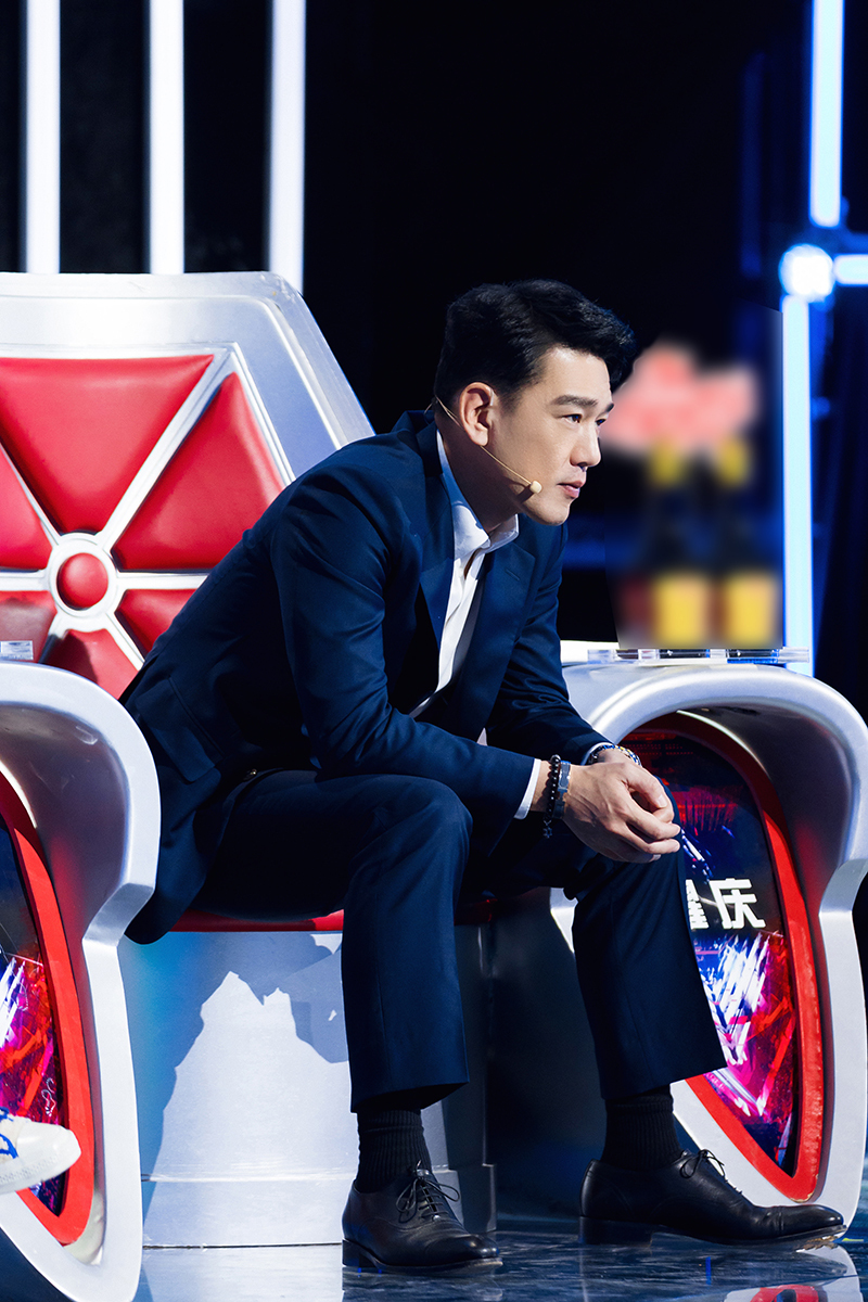 王耀庆综艺节目热播中 加盟2021东方卫视新春潮乐会
