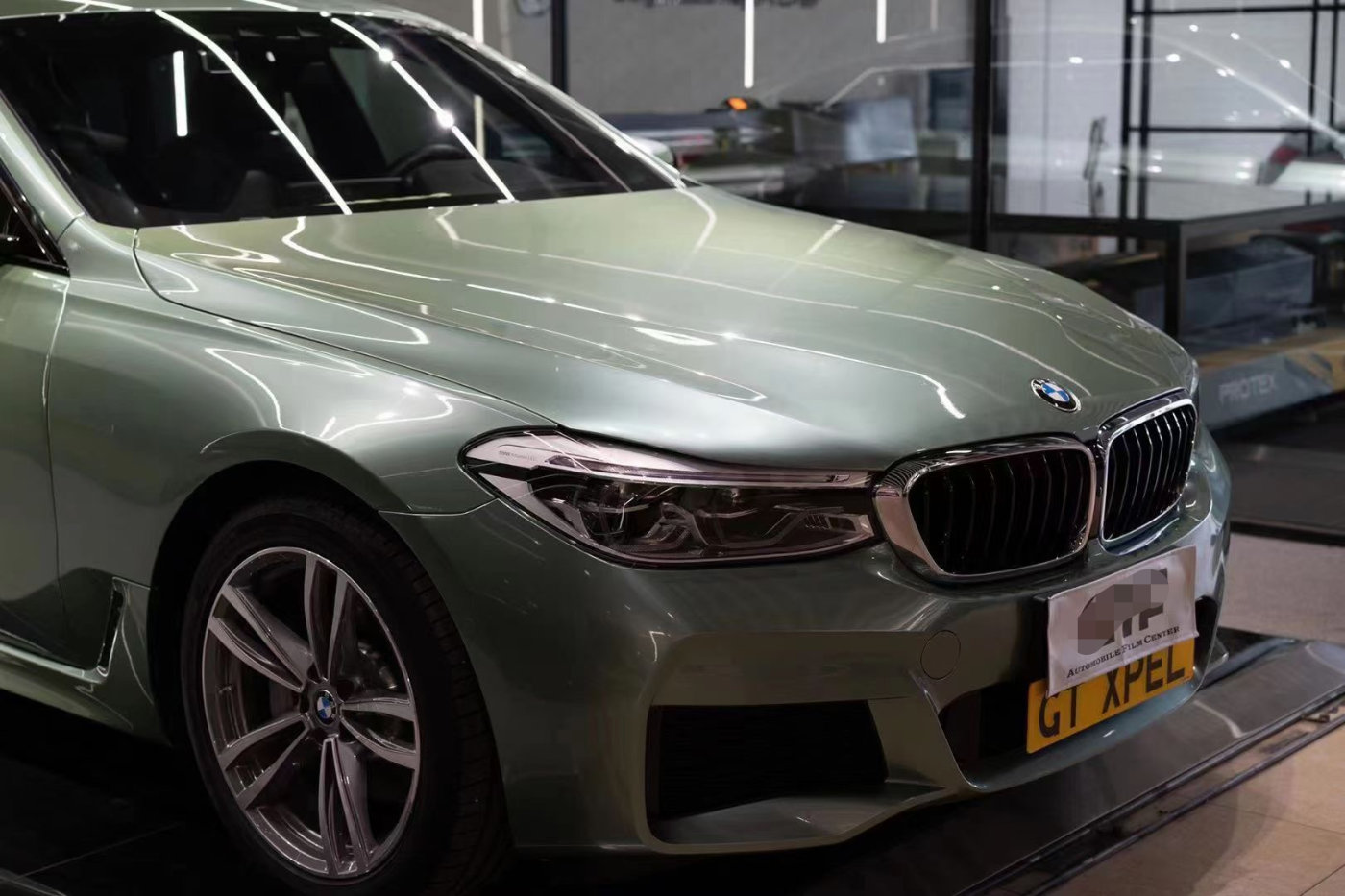 宝马6gt改色抹茶绿 一丝的清新感油然而生-新浪汽车