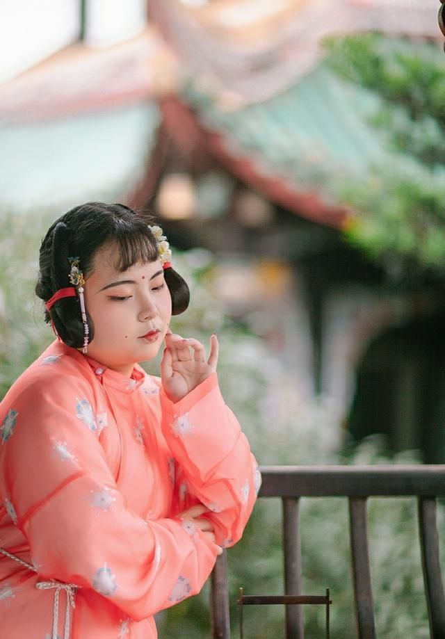 胖女孩穿汉服会“丑”?她把汉服穿出大唐风韵,获无数网友点赞休闲区蓝鸢梦想 - Www.slyday.coM