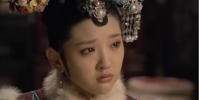 唐艺昕饰演瓜尔佳氏,狂妄自大,陷害甄嬛不成结果把自己的小命搭进去了