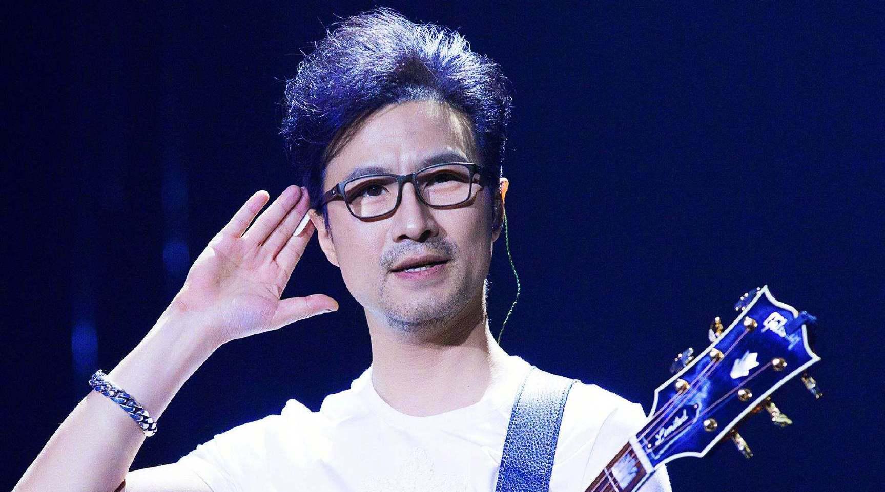 盘点明星模仿秀:锤娜丽莎模仿汪峰