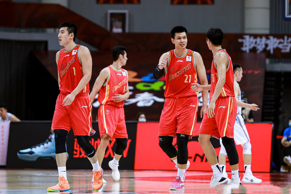 八一男篮迎转机!富邦经理宣布:接收八一球员合理合法