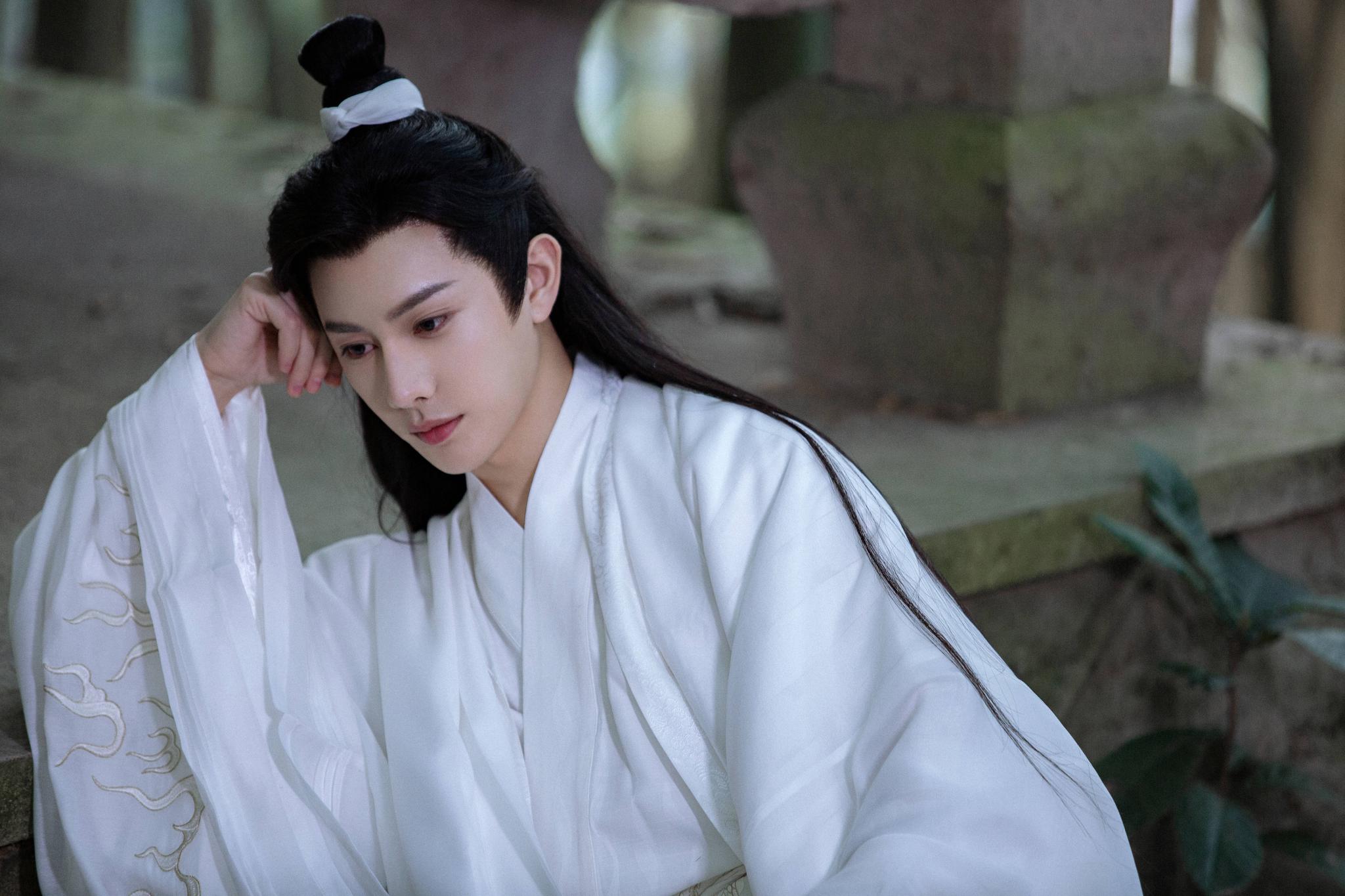 且试天下开机杨洋和赵露思合作网友说女主选角不合适