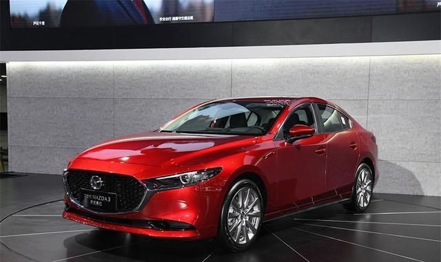 2020款昂克赛拉颜值爆表油耗5毛配18寸轮毂售价十多万