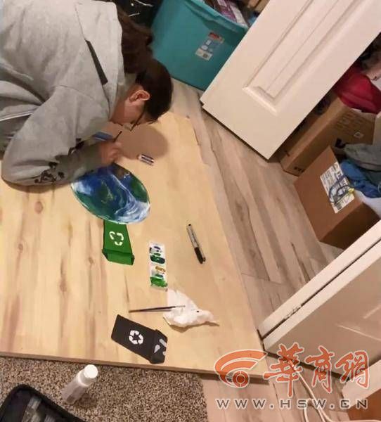西安15岁女孩儿耗时3月利用垃圾创作 希望更多人关注环保休闲区蓝鸢梦想 - Www.slyday.coM
