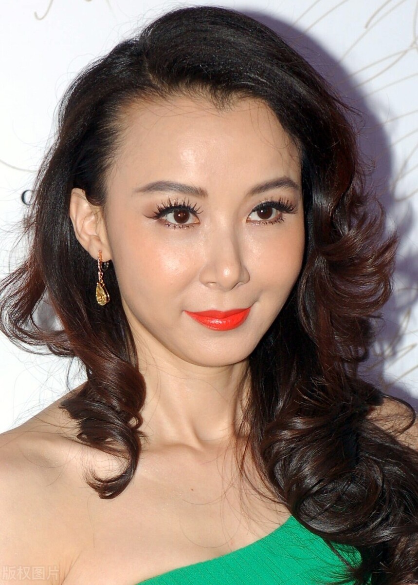 52岁的萧蔷这么看也是太美了