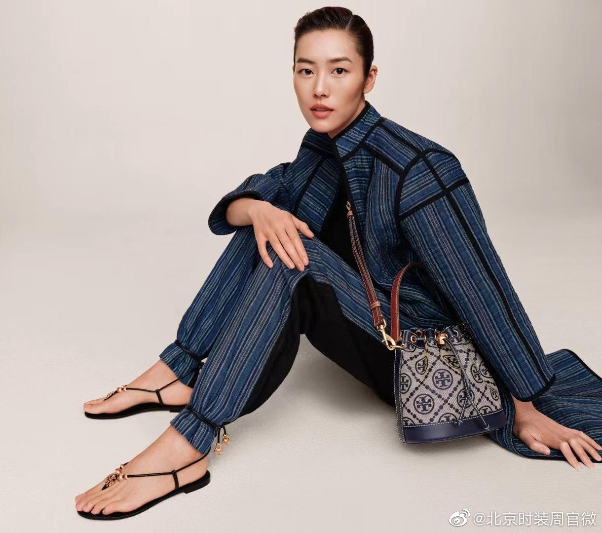 出镜Tory Burch SS21 广告大片六度携手创造又一次美好