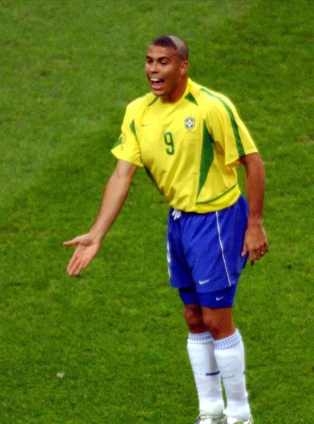 两届世界杯,两届不一样的自己,罗纳尔多无愧"外星人"的称号