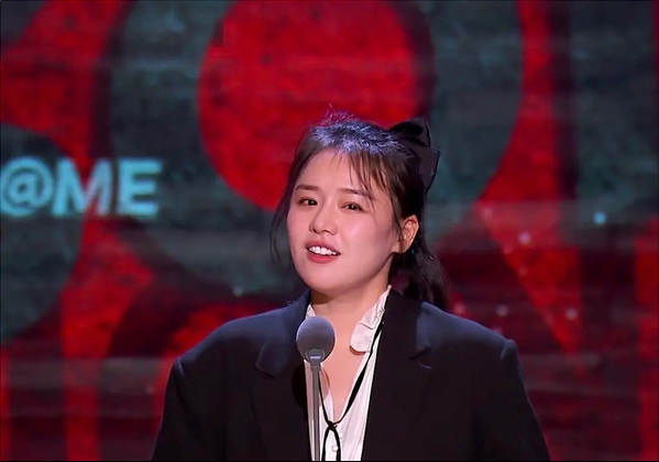 吐槽大会开播快乐的马思纯回来了肉感女神也是女神