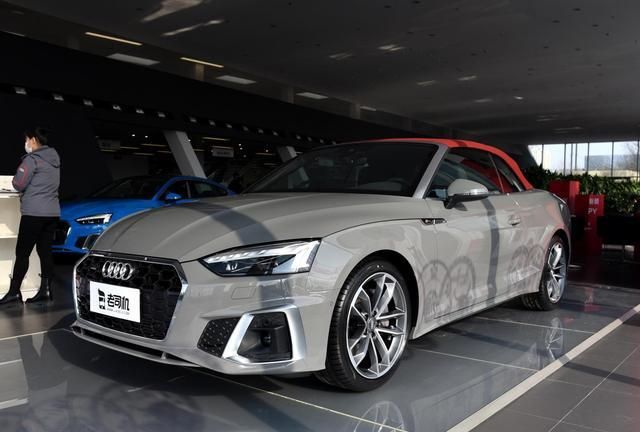 2.0t高功率,两门轿跑设计,空间不俗,带你看奥迪a5