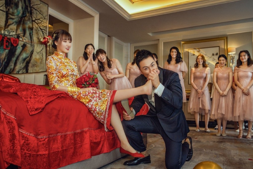 刘格婷怀孕之后,孟铎也经常会晒出她的孕照.
