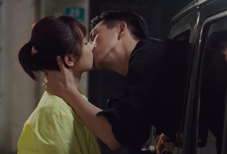 胡一天抱李一桐大腿再演隔窗吻!姐妹篇!吻戏超杨紫亲爱的热爱的休闲区蓝鸢梦想 - Www.slyday.coM 胡一天抱李一桐大腿再演隔窗吻!姐妹篇!吻戏超杨紫亲爱的热爱的休闲区蓝鸢梦想 - Www.slyday.coM