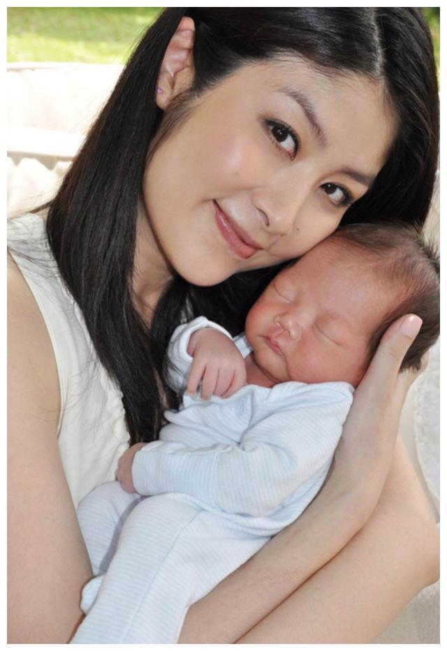 她被称为中国“最有钱歌后”，赠儿子10亿财产，女儿成她一生的痛休闲区蓝鸢梦想 - Www.slyday.coM