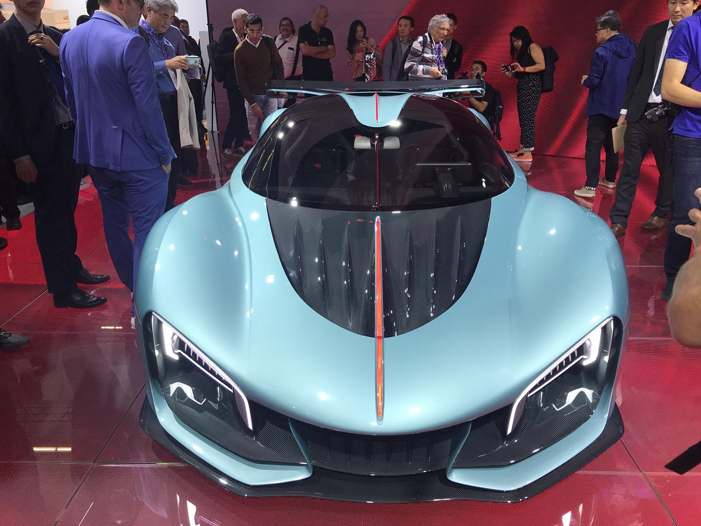 投资100亿打造超级跑车,红旗飘了?