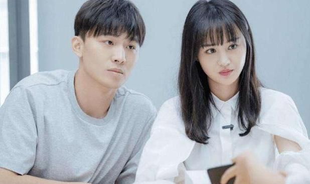 张恒好友辟谣郑爽未和孩子视频双方关系紧张孩子前途堪忧