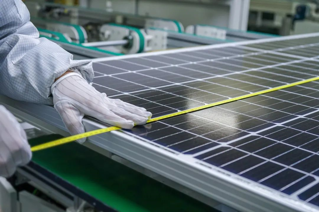 无锡尚德成为省内首家"光伏组件操作工"职业技能认定资质企业