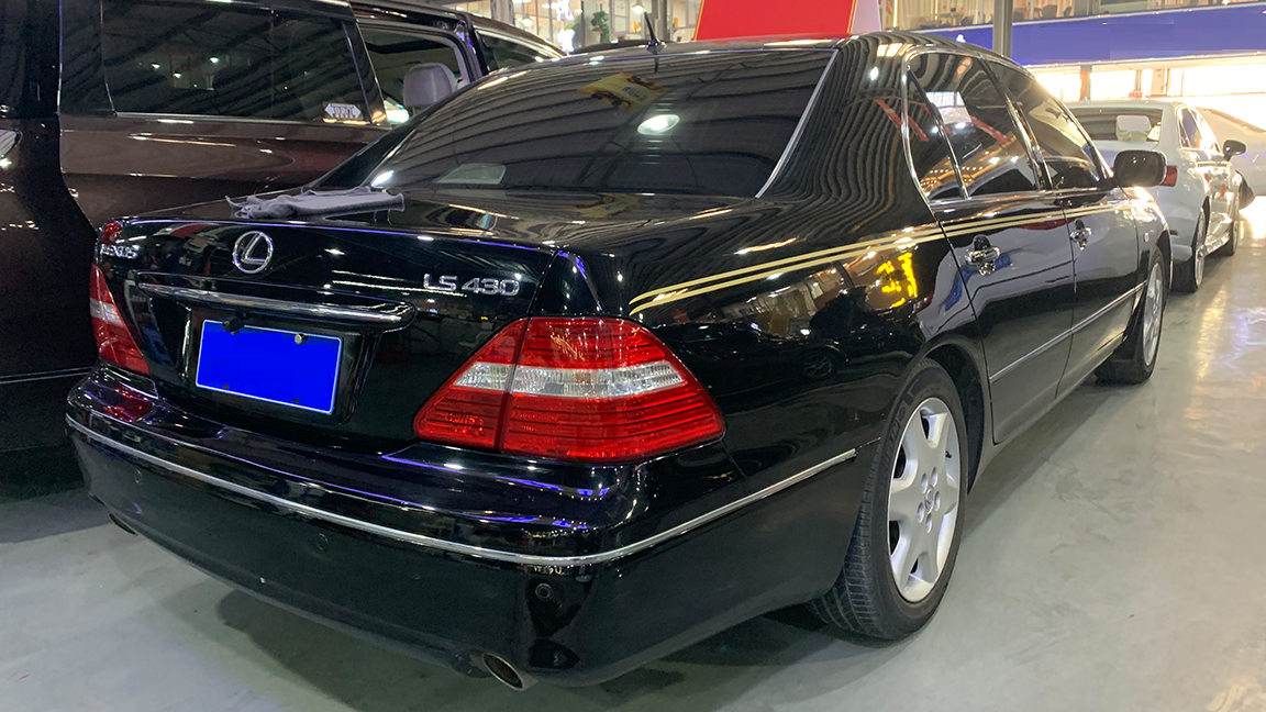 另外,它的售价和刚刚的ct200h仅相差不到1.