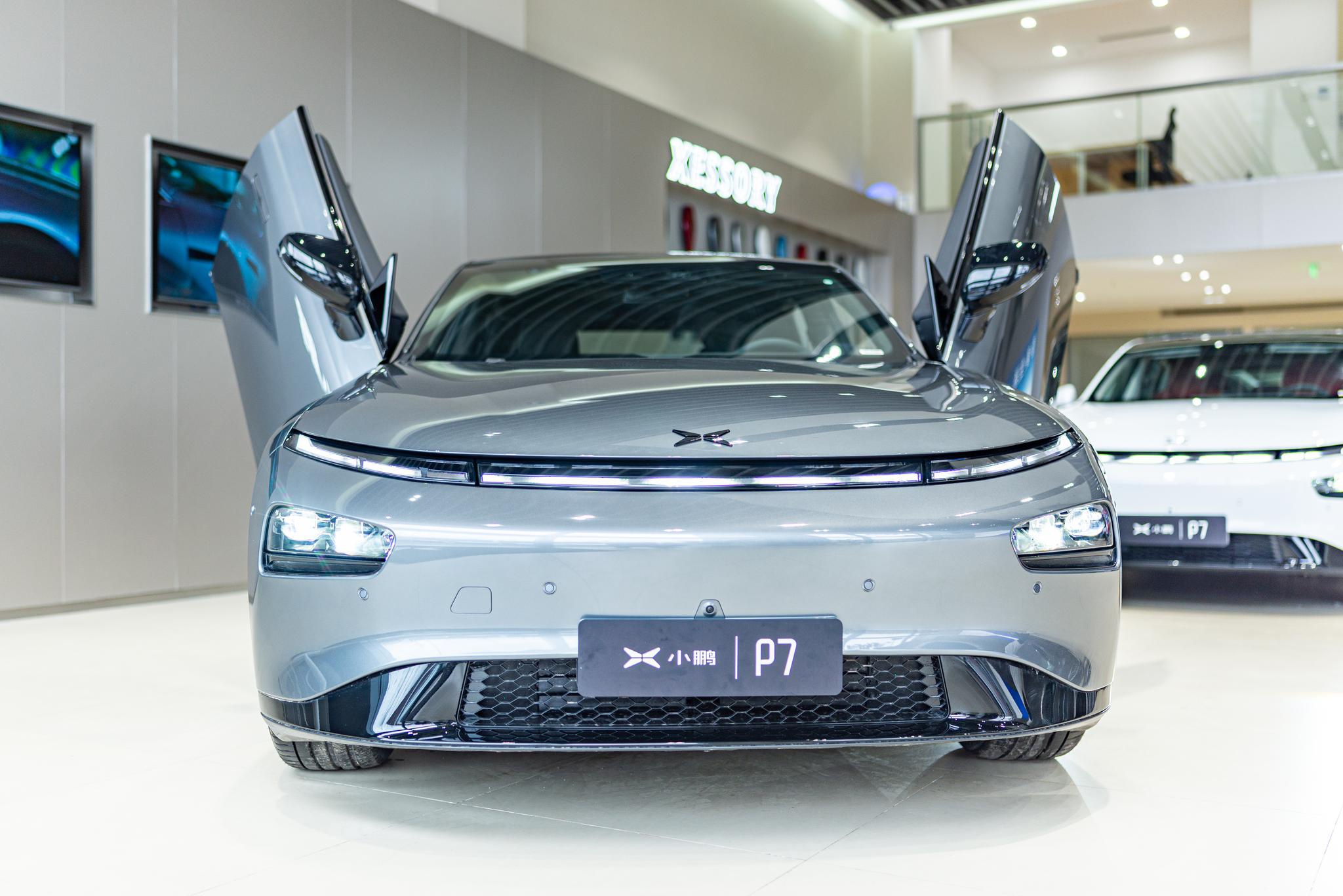 比跑车还拉风贵阳孟关实拍小鹏p7鹏翼版