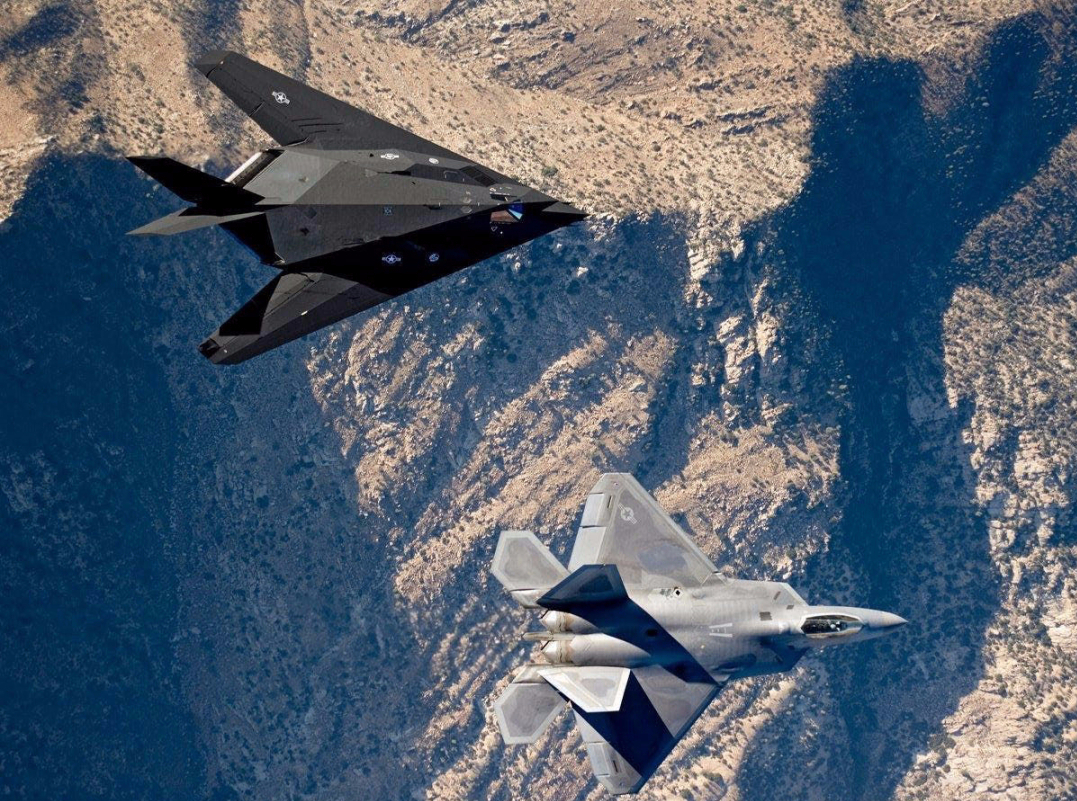 b2轰炸机的隐形能力,能否躲过中国雷达的侦测?