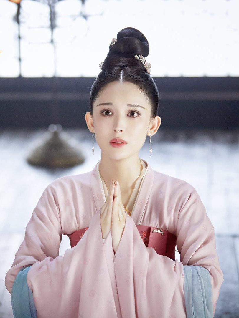 风起霓裳热播因为一个镜头许魏洲被骂不尊重女演员