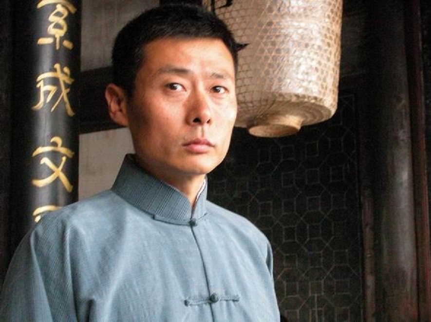 古代皇帝都有帝王相？相貌普遍奇特雄伟，还有一位撞脸某著名演员|帝王|霍青|秦始皇_新浪新闻
