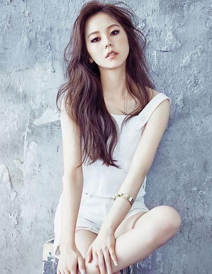 安昭熙在综艺最新一期《我独自生活》节目中分享了自己的日常生活