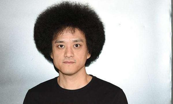 贾玲19岁时母亲去世穷到住地下室青簪锁三千热映中