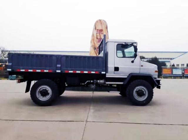 国产版的乌尼莫克柴油四驱动力真正能上山下河的越野车