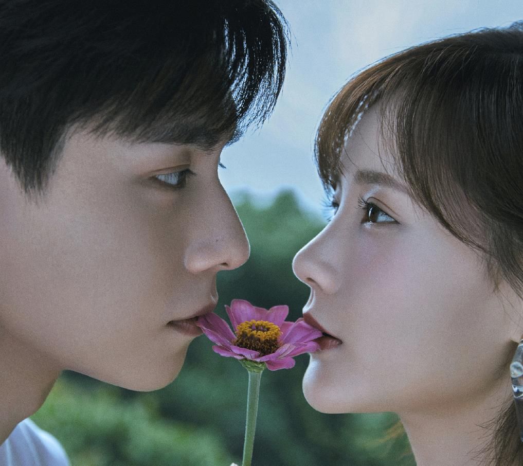 胡一天为爱守候7年李一桐突破甜系风格cp感十足吗