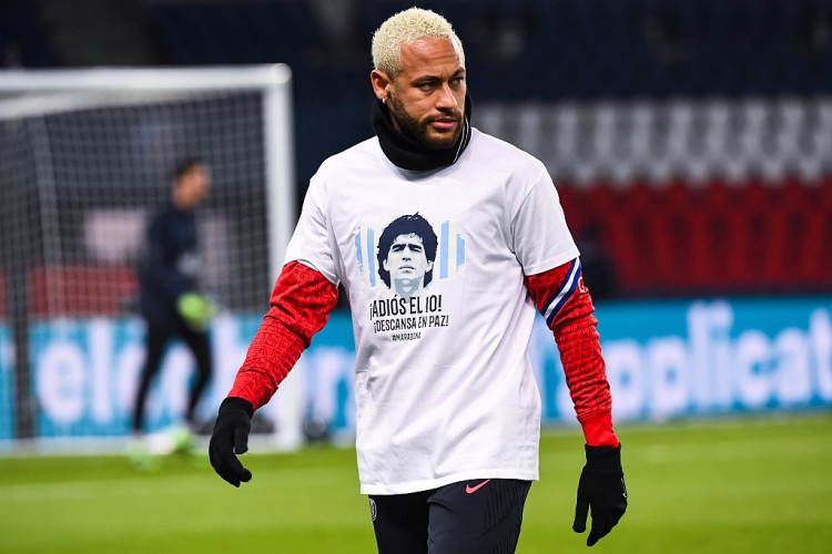 青涩少年变身胡须型男,看看马儿职业生涯造型变化