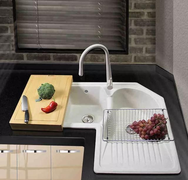 南京厨房装修这样的橱柜转角布局办法都是想出来的