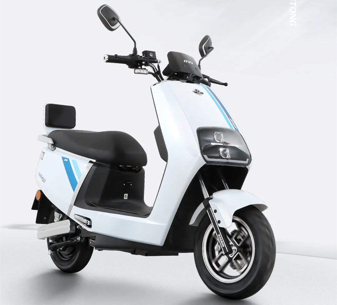 4款新出的电摩,续航可达100公里,你更看好谁?