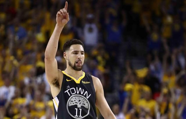 三分球单场19投11中,库里神勇回归,准备冲击本赛季三分王!休闲区蓝鸢梦想 - Www.slyday.coM 三分球单场19投11中,库里神勇回归,准备冲击本赛季三分王!休闲区蓝鸢梦想 - Www.slyday.coM