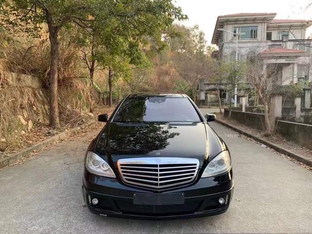 13款奔驰巴博斯40s售价19.8万,有着百奔之王的称号