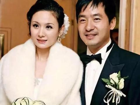 黏夫狂魔程莉莎藏起风情12年她老公郭晓冬确实值得
