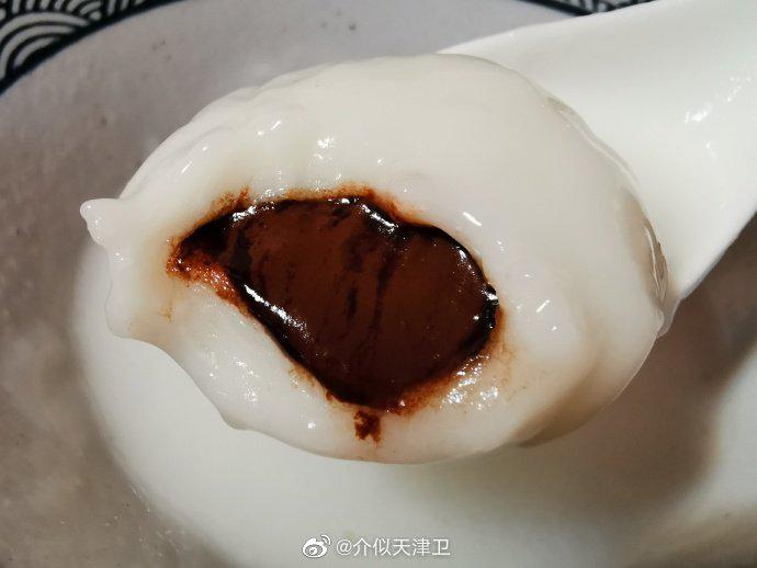 天津老城里的钙奶汤圆比南方汤圆的皮更厚更有韧性