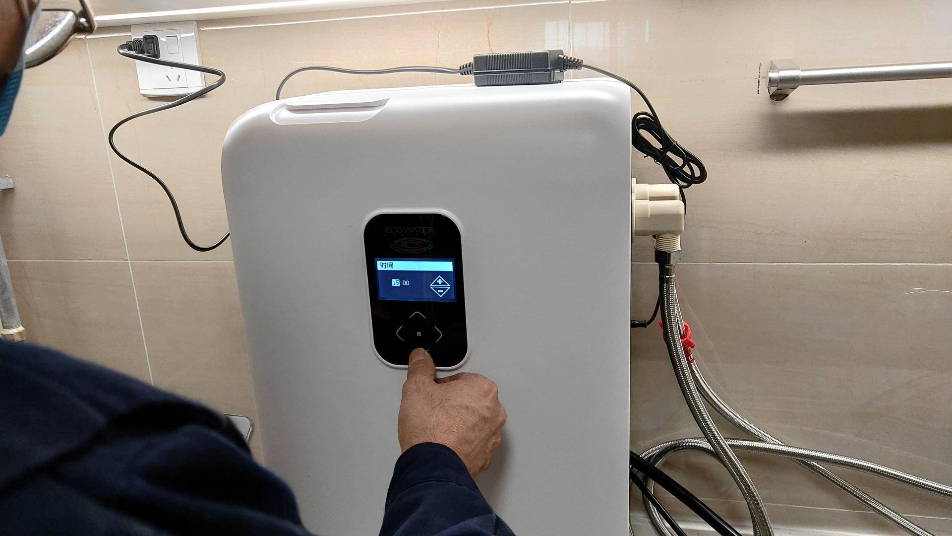 怡口美妍系列es202-e壁挂沐浴软水机体验:呵护肌肤从它开始